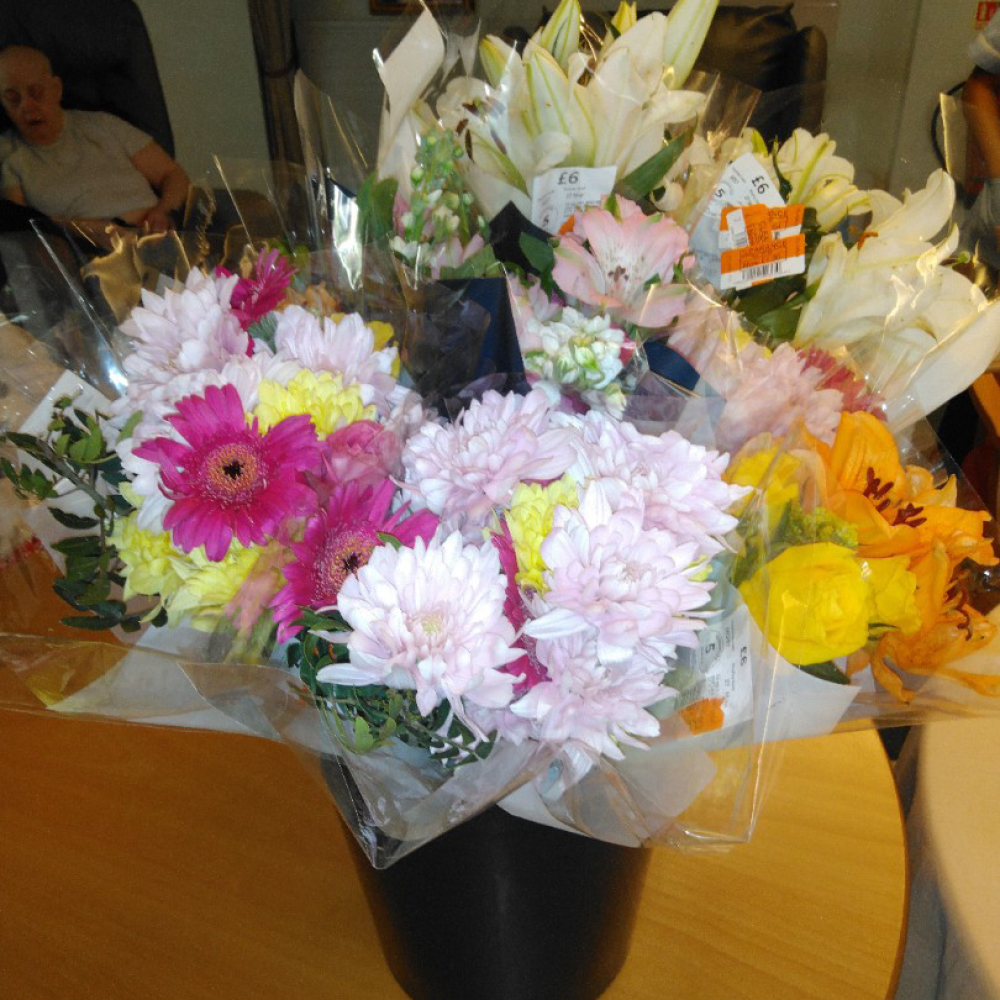 Sutherlands Residents Flower Arranging